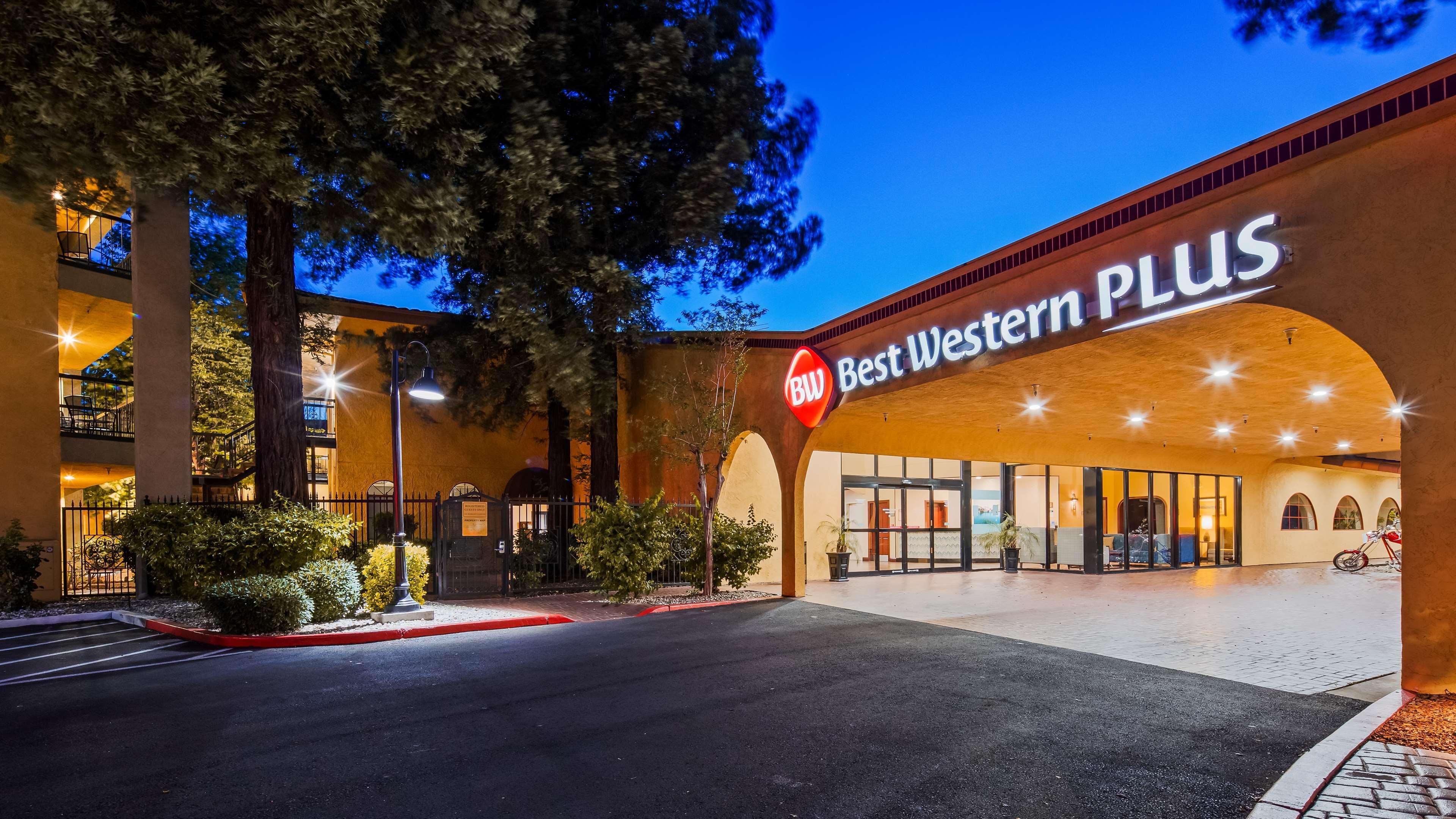 Best Western Plus Waco North Esterno foto